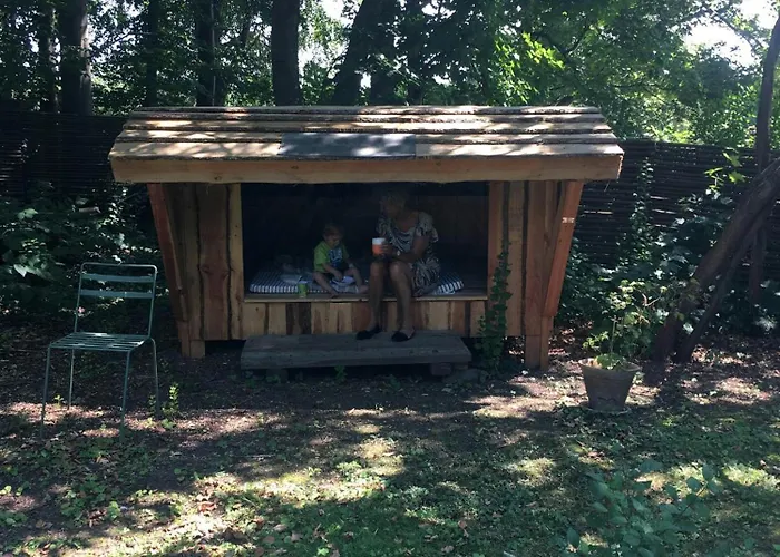 Oasis Near With Space To Play 펜션 Dronningmølle